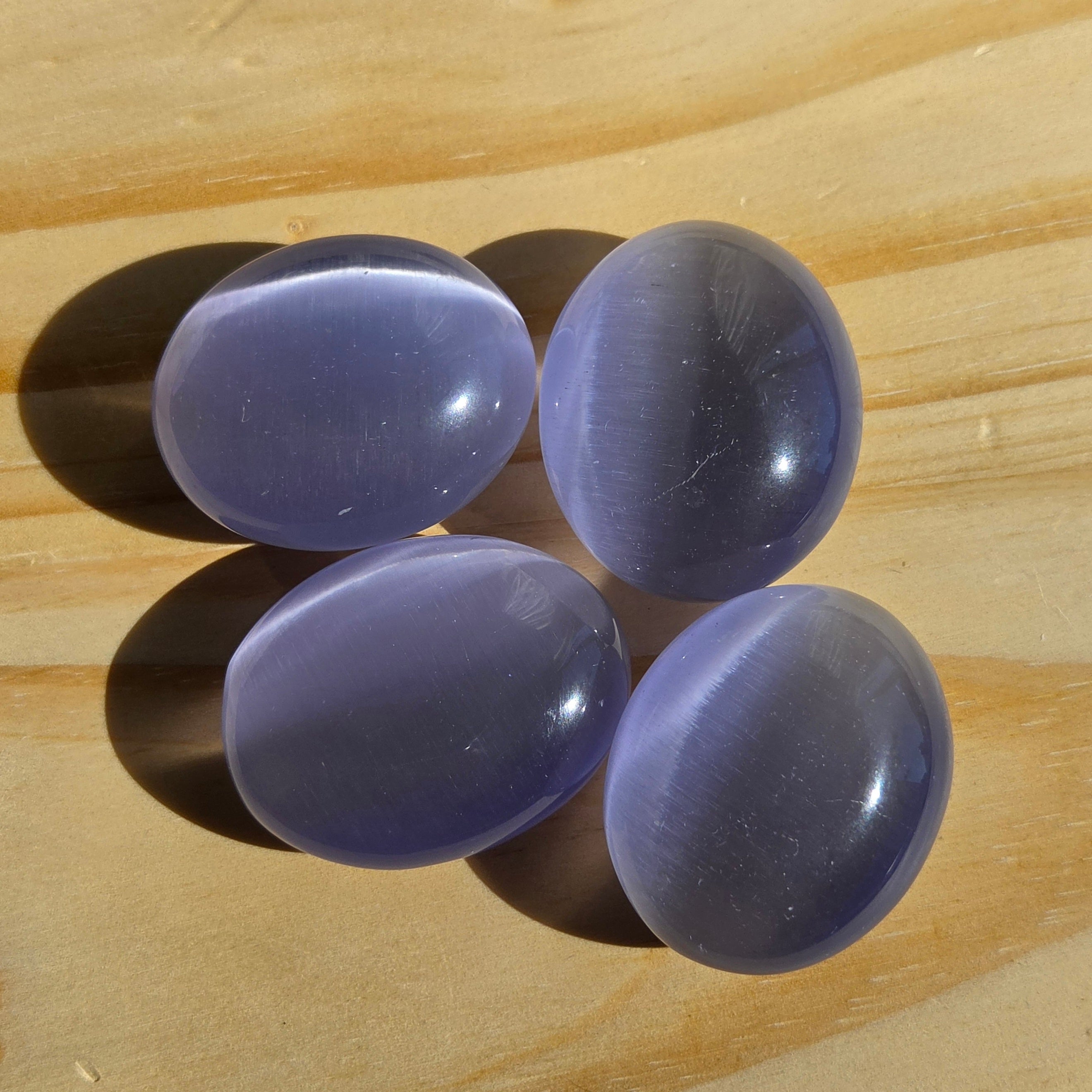 Lavender Cat's Eye Palmstone (Synthetic) | One Individual Palmstone