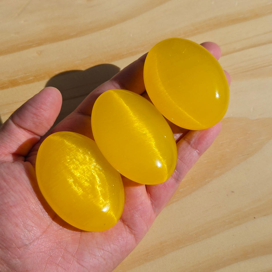 Lemon Drop Cat's Eye Palmstone (Synthetic) | One Individual Palmstone