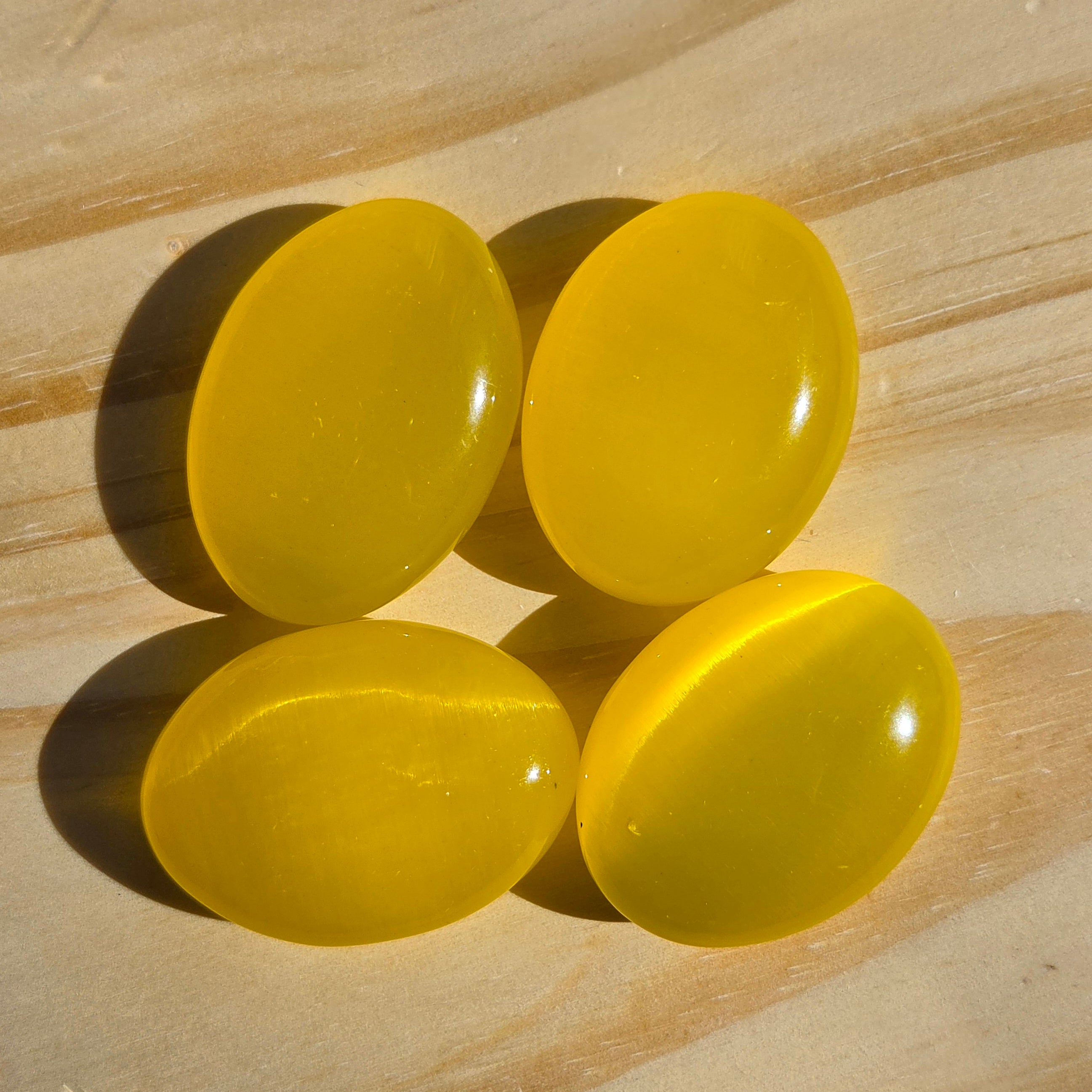 Lemon Drop Cat's Eye Palmstone (Synthetic) | One Individual Palmstone